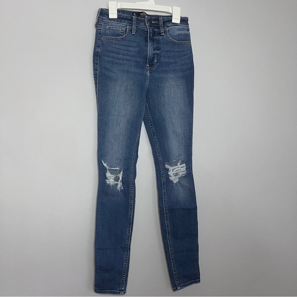 Hollister Ultra High-Rise Super Skinny Soft Stretch Distressed Jeans Size 1R - Picture 1 of 7